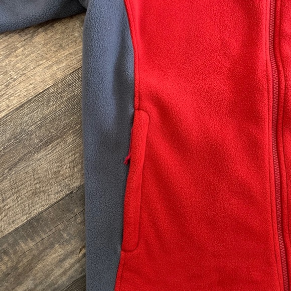North Face ZIP Up Fleece Jacket. - Picture 7 of 7